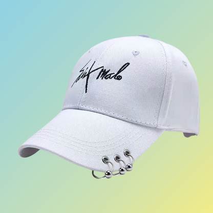 Streetstyle Cap mit Piercingringen & Kordel – Schwarz Weiß Unisex Baseball Cap Damecaps, Herrencaps