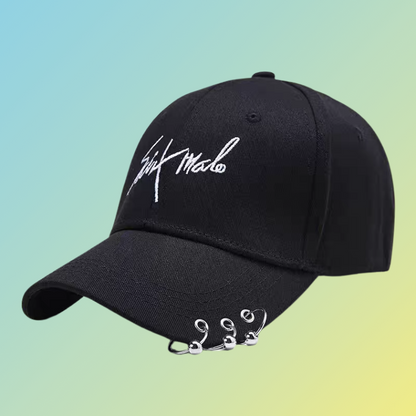 Streetstyle Cap mit Piercingringen & Kordel – Schwarz Weiß Unisex Baseball Cap Damecaps, Herrencaps